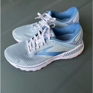 Brooks Adrenaline